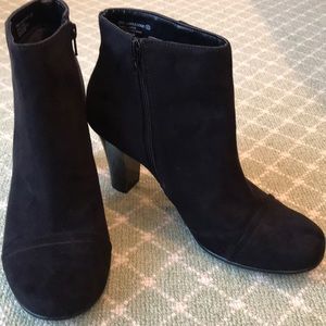 NEW GORGEOUS SUEDE BOOTIES!!